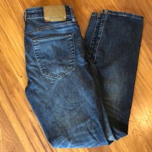 Men’s 30 x 32 American Eagle Jeans. Slim.